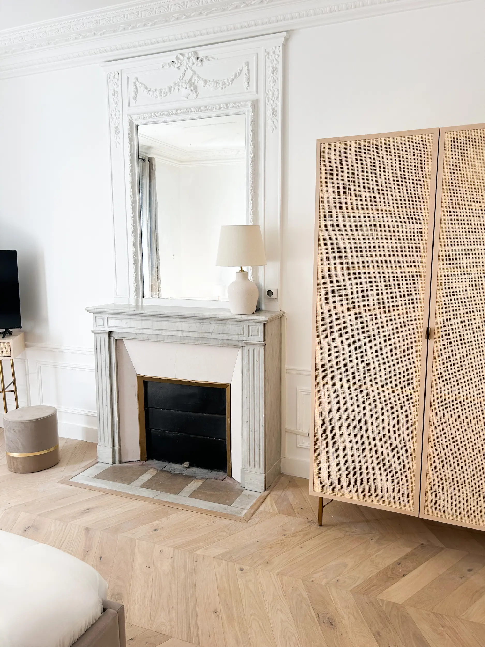 Chambre rangements intégrés appartement rénové Paris 16e, Studio LC Design