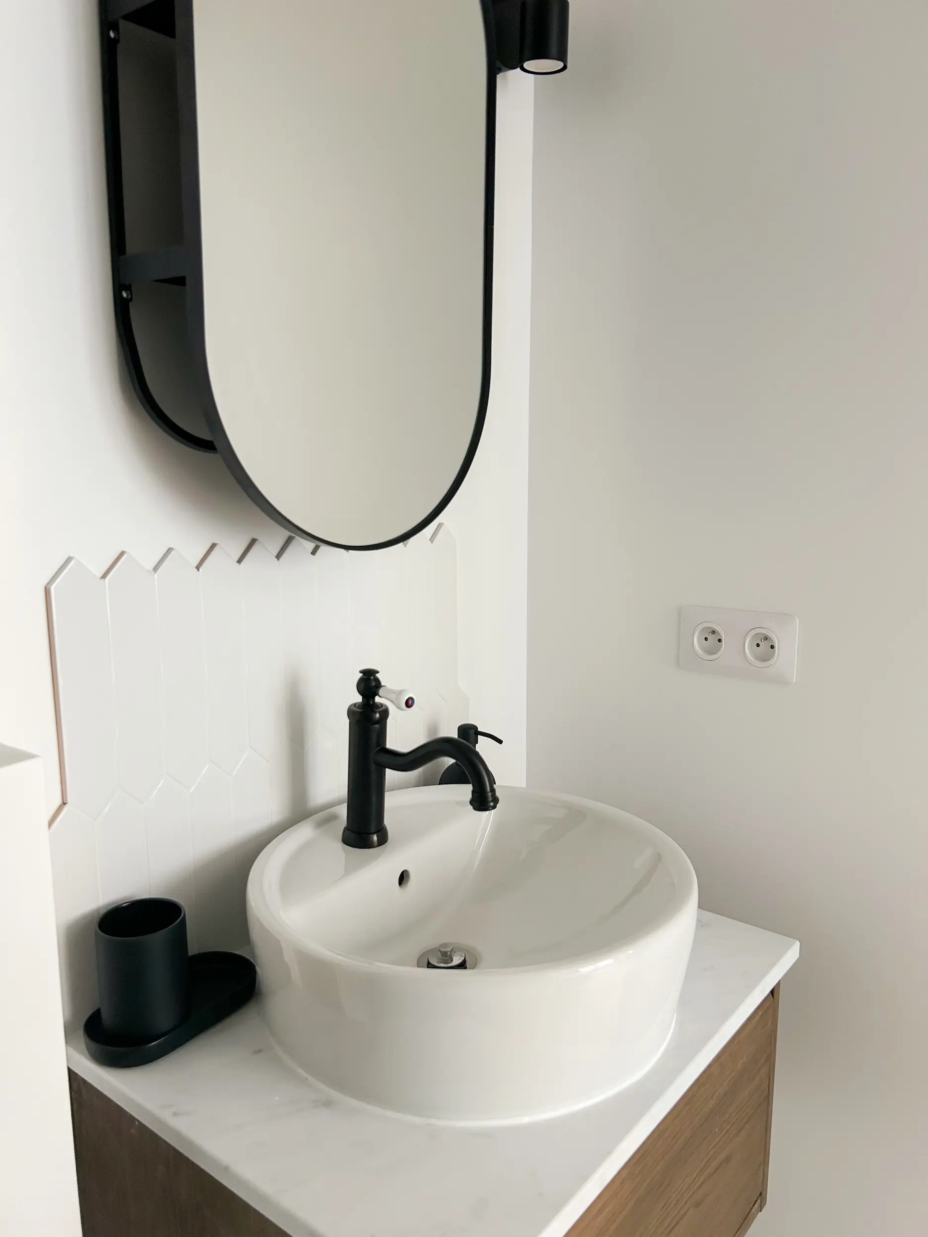 Salle de bain vasque rénovation appartement Paris 16e, Studio LC Design